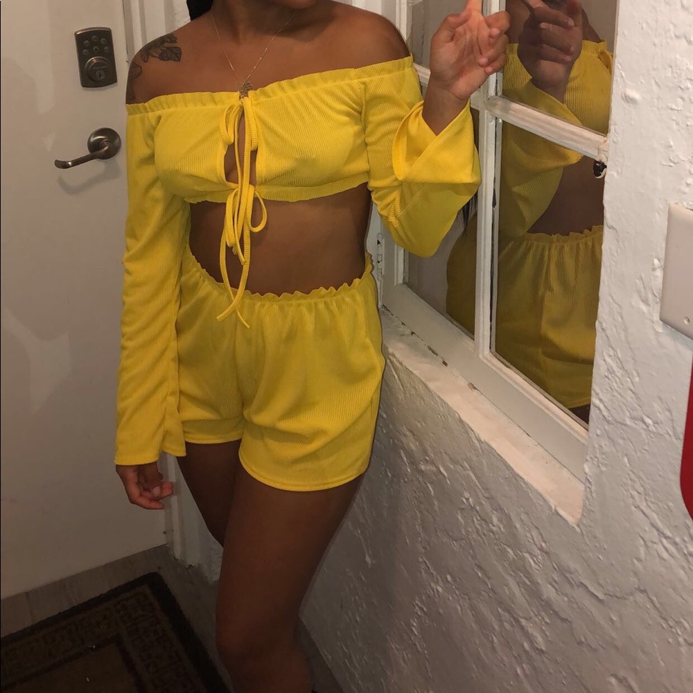 2 piece set